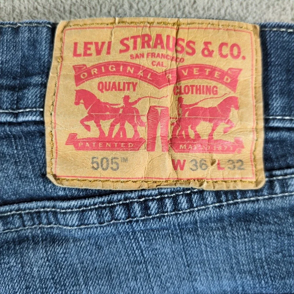 Levi Strauss 505 Straight Men's Jeans Dark Wash‎ Size 36x32